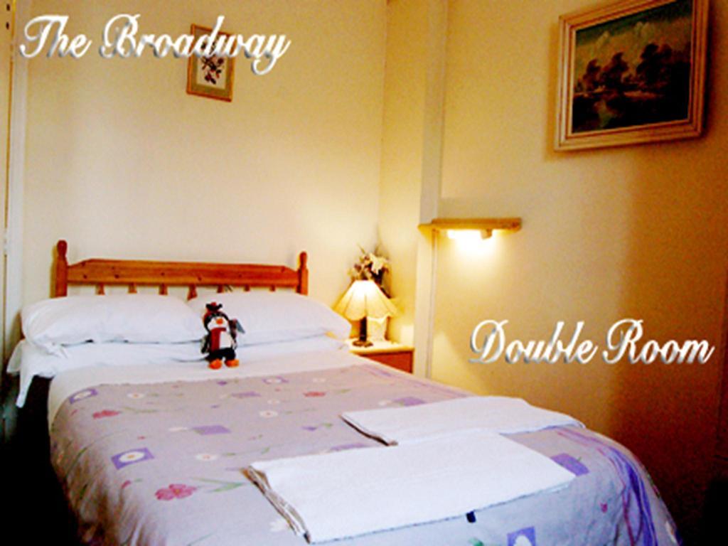Broadway Lodge Bed And Breakfast Surbiton Chambre photo